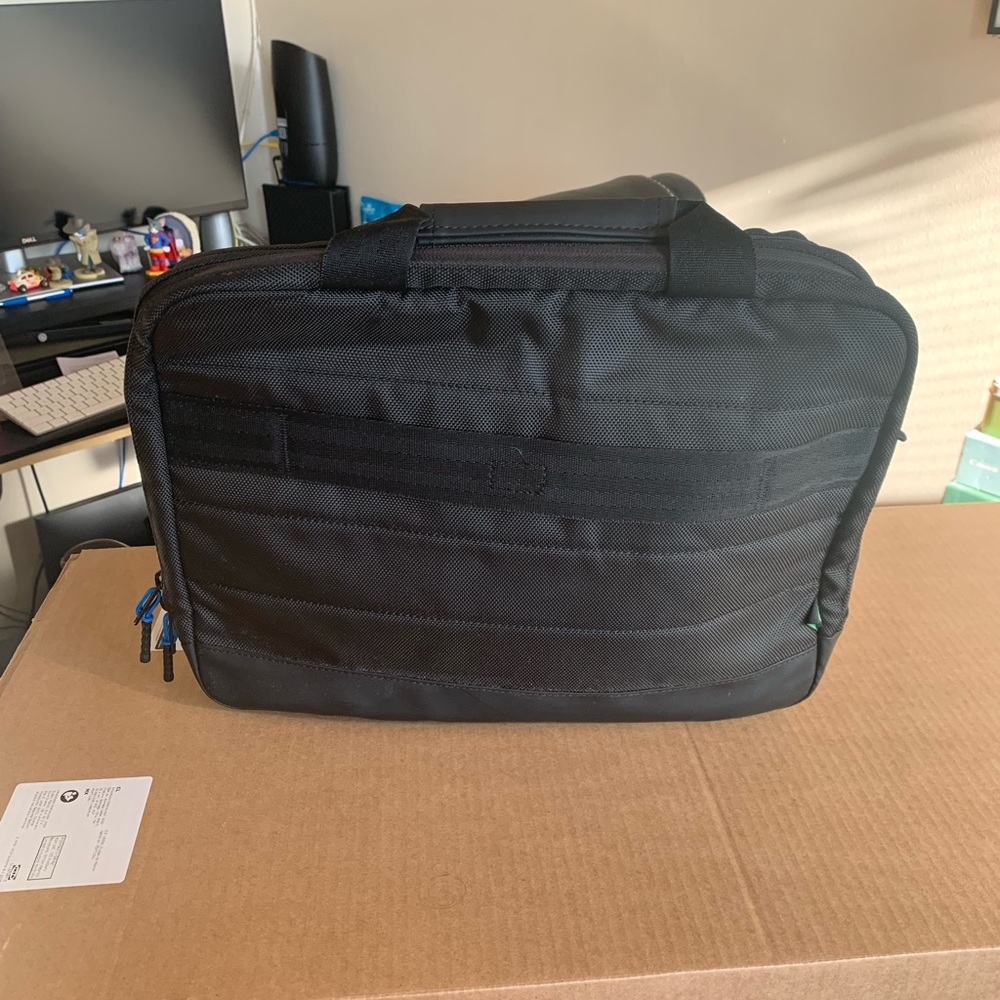 Dell Pro Briefcase 14